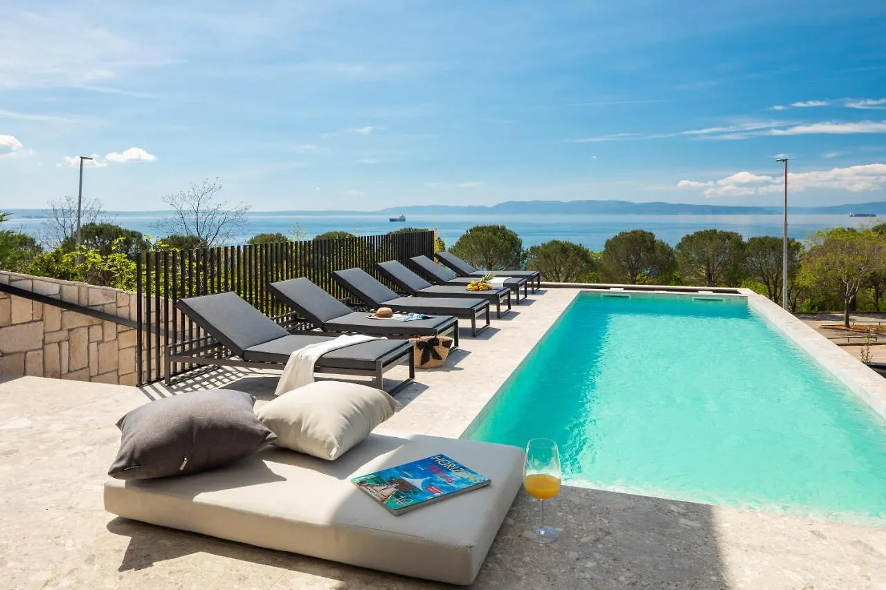 Luxury Villa Ander With Pool Kostrena