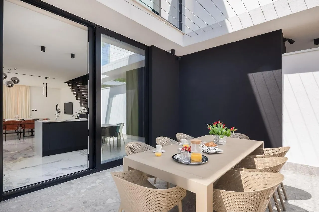 Luxury Villa Ander With Pool Kostrena
